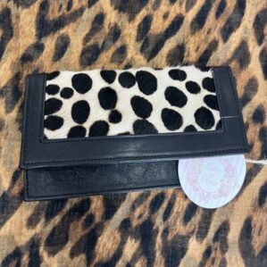 Cartera negra vaca